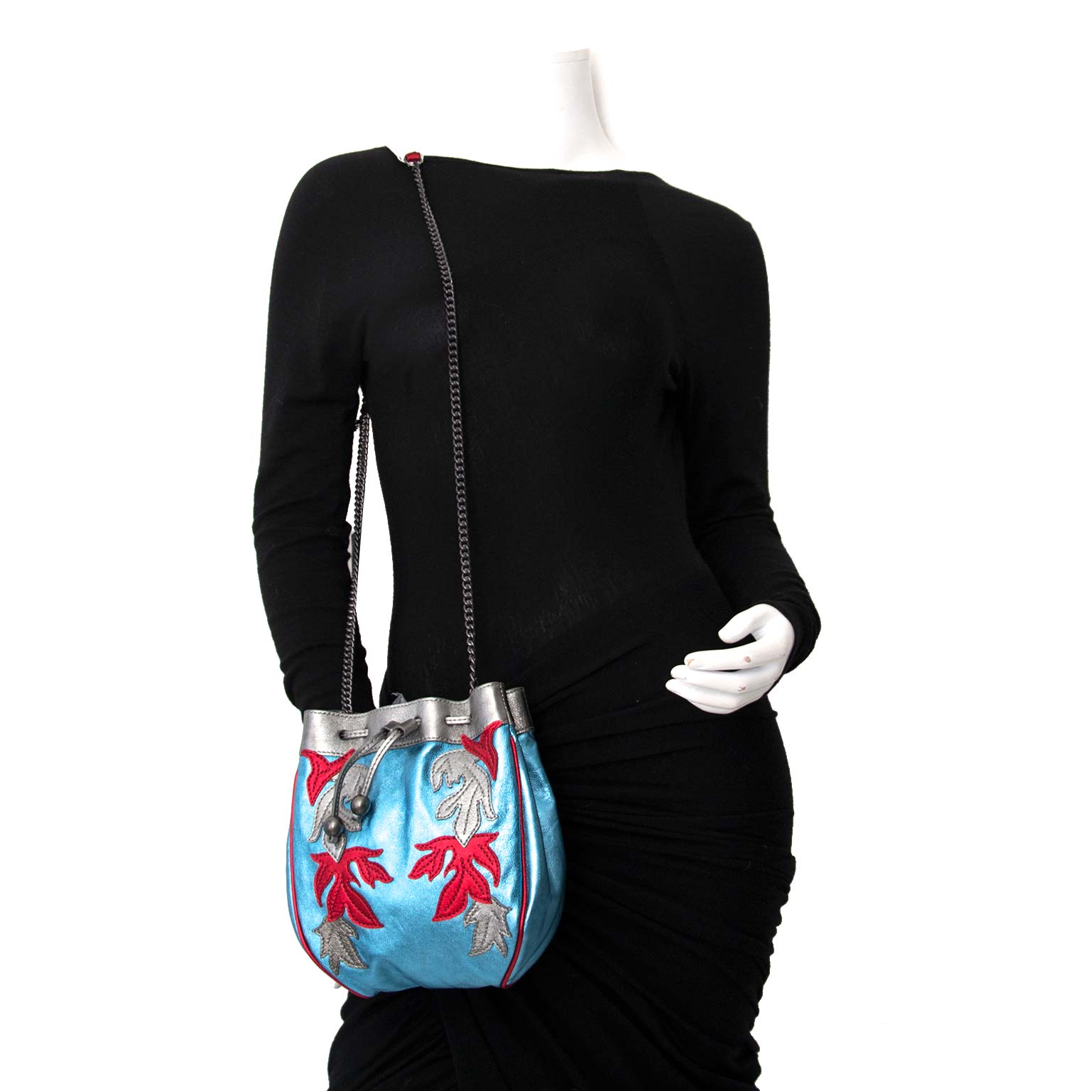 op zoek naar een metallic bucket bag van lorenzo di serfini philosophy bag? Nu te koop bij labellov.com tegen de beste prijs