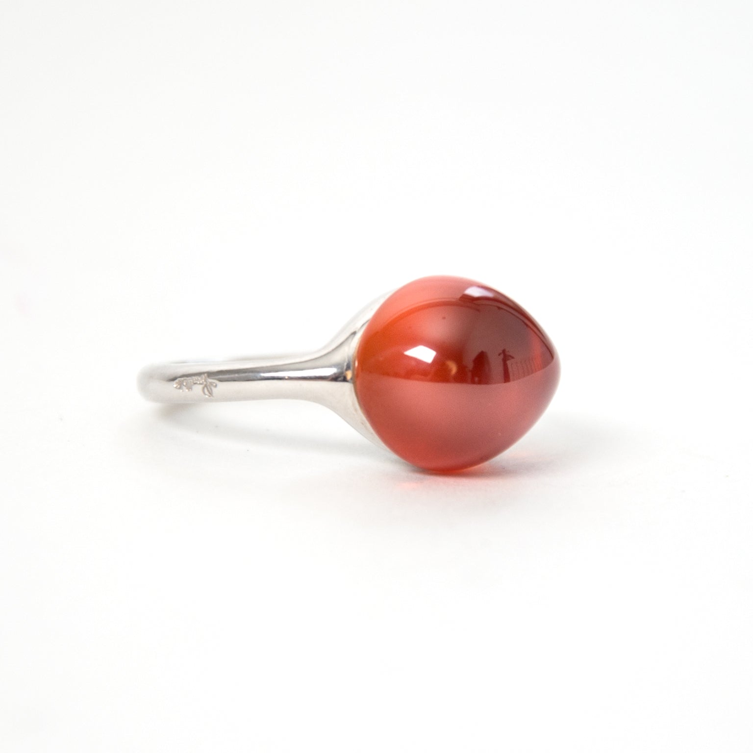 Pomellato Ring rouge passion orange sapphire now online at labellov.com for the best price