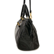 veilig online shoppen bij labellov vintage mode webshop met prada front zip tassen