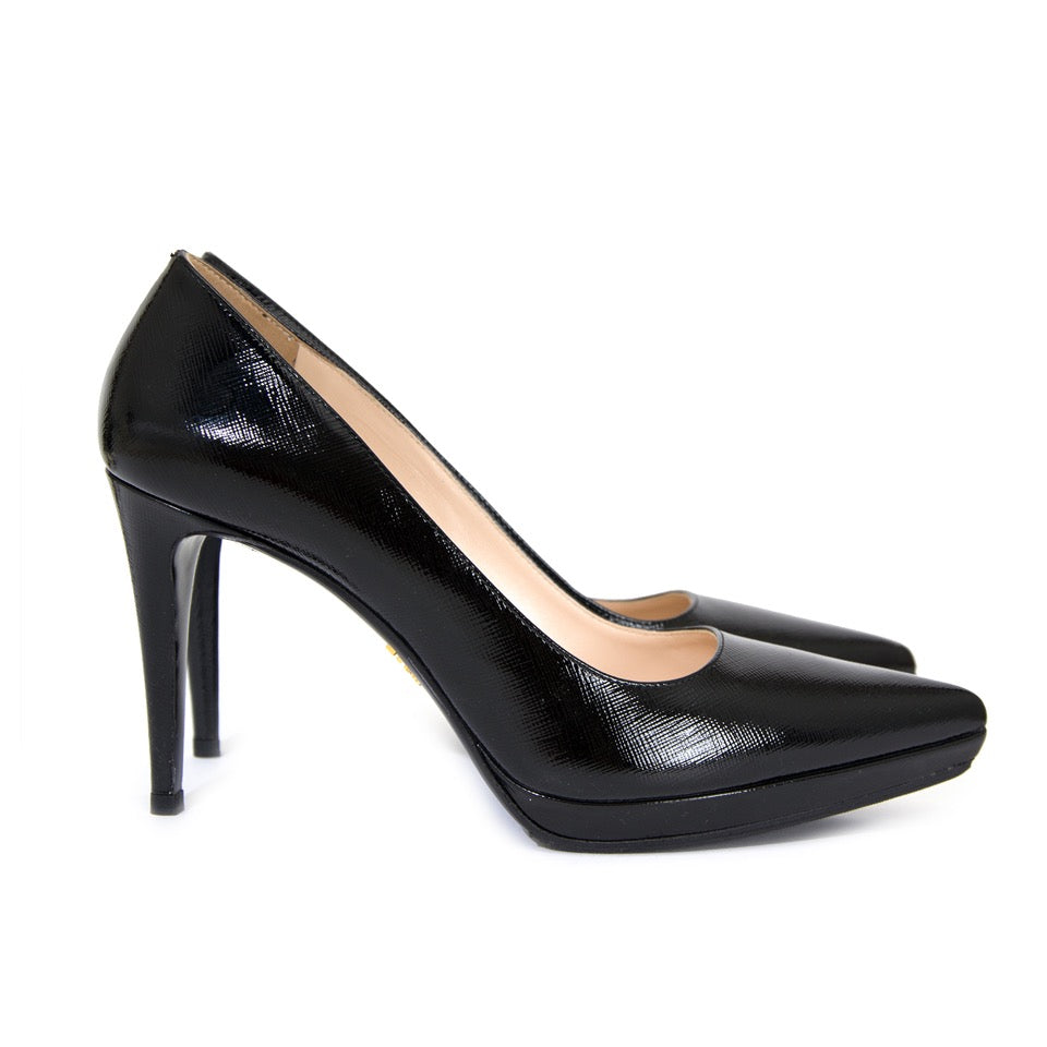 shop safe online at the best price secondhand designer luxury Prada Saffiano Platform Pumps