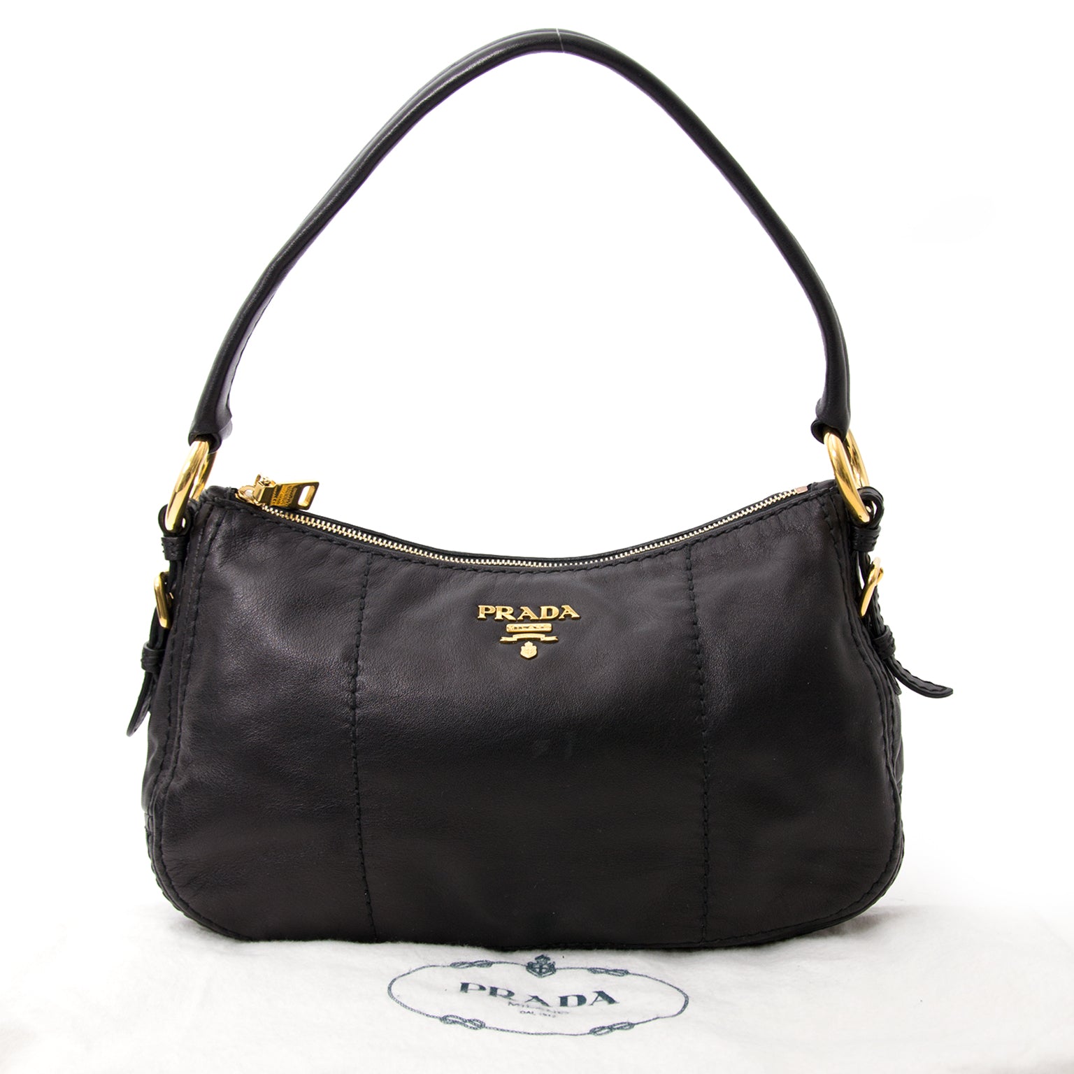 Buy and sell your authentic designer handbags today! Visit Labellov.com in Antwerp.