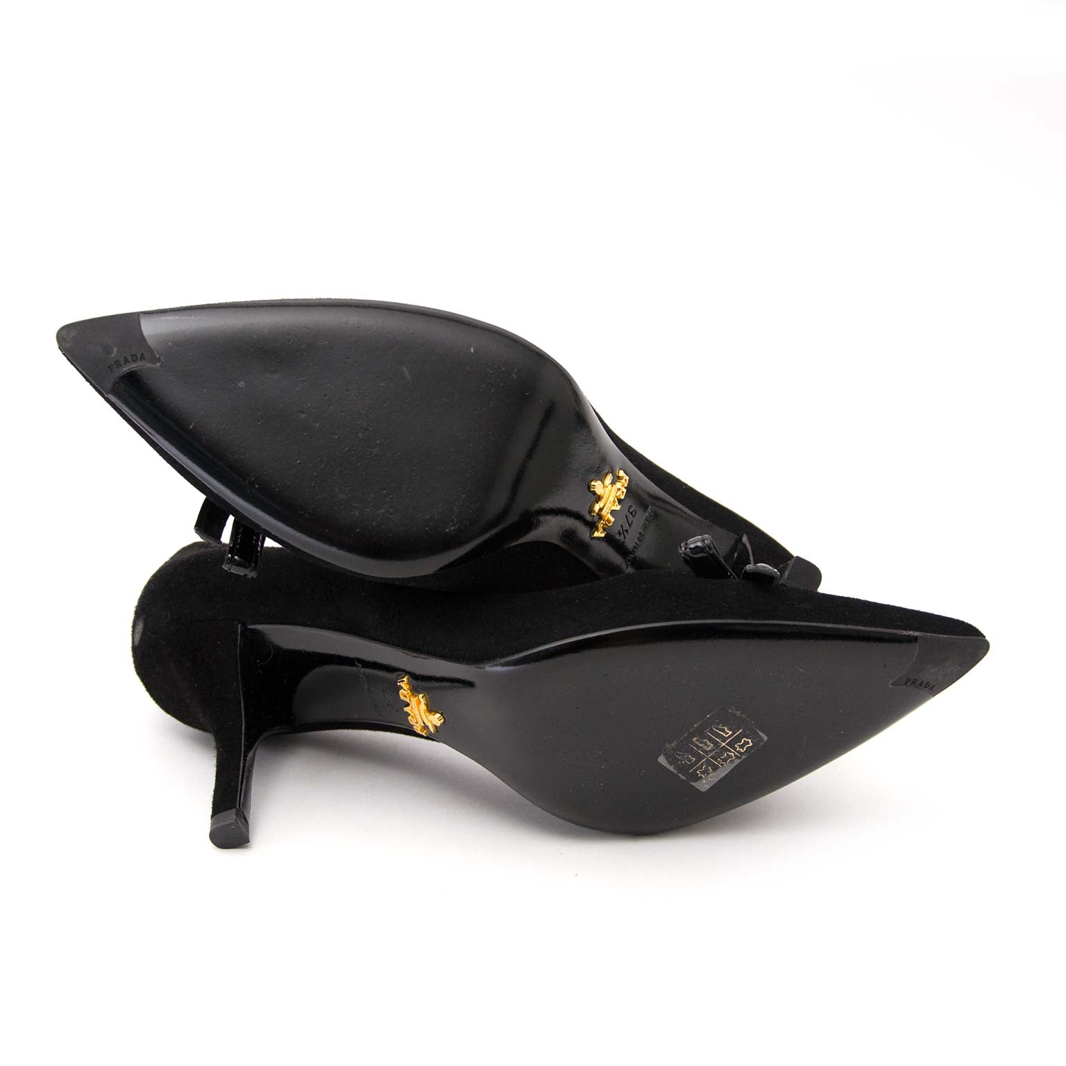 te koop: Prada Black Suede Court Pumps