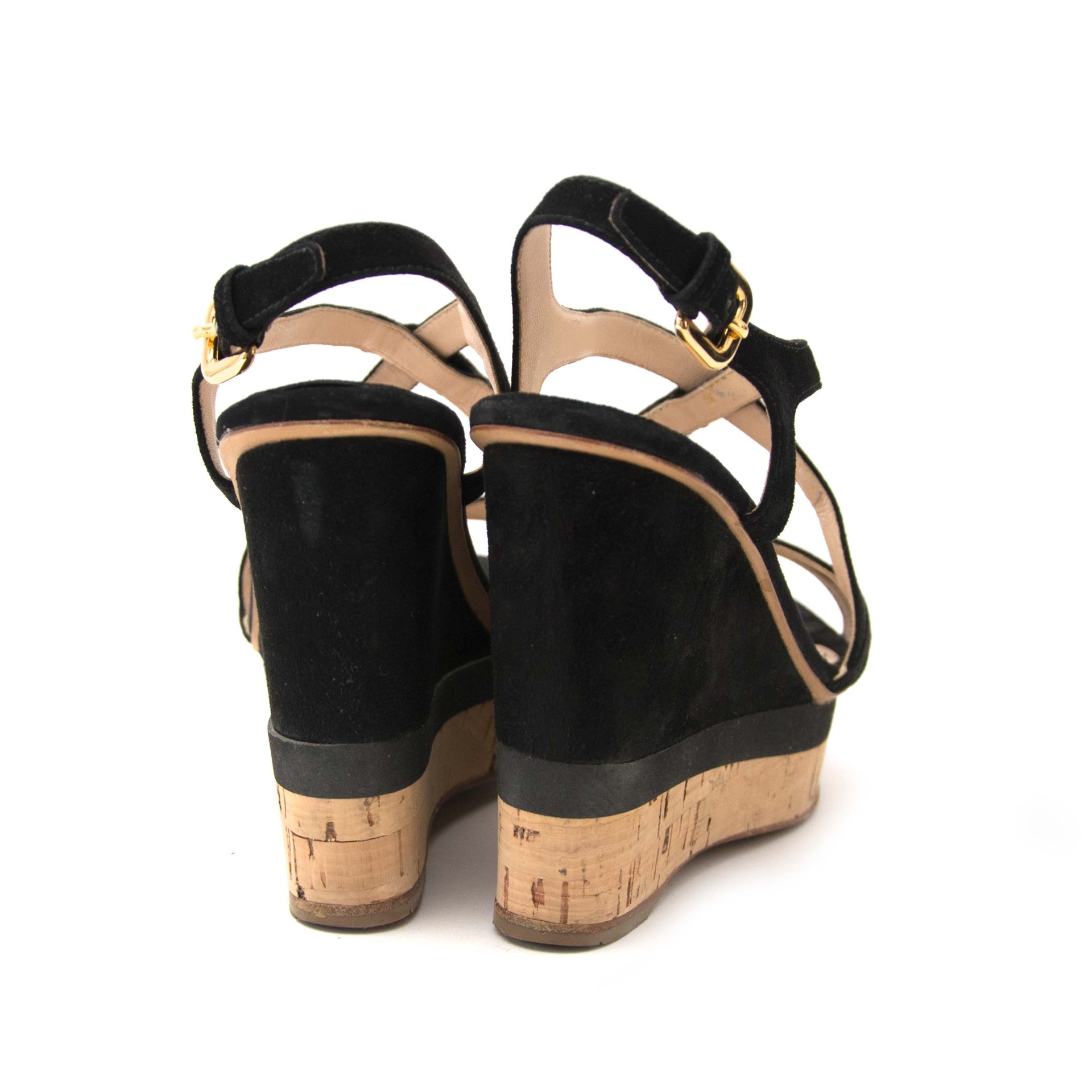 Prada Black Suede Wedges koop veilig online aan de beste prijs