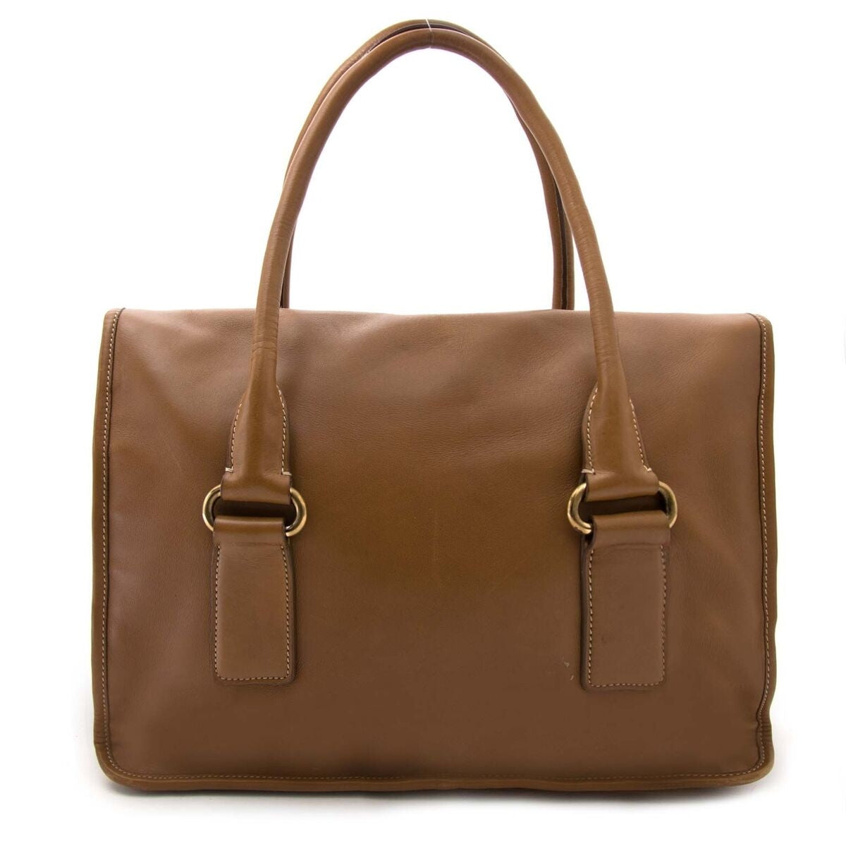 Koop authentieke tweedehands Prada tas aan een eerlijke prijs bij LabelLOV. Veilig online shoppen.