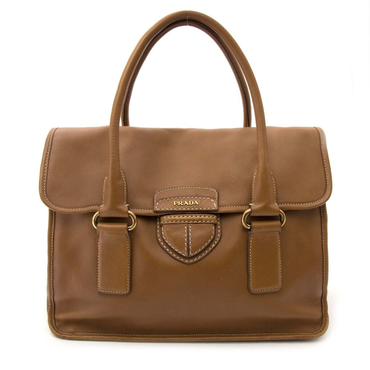 Buy an authentic secondhand Prada bag at the right price at LabelLOV vintage webshop. Safe and secure online shopping.