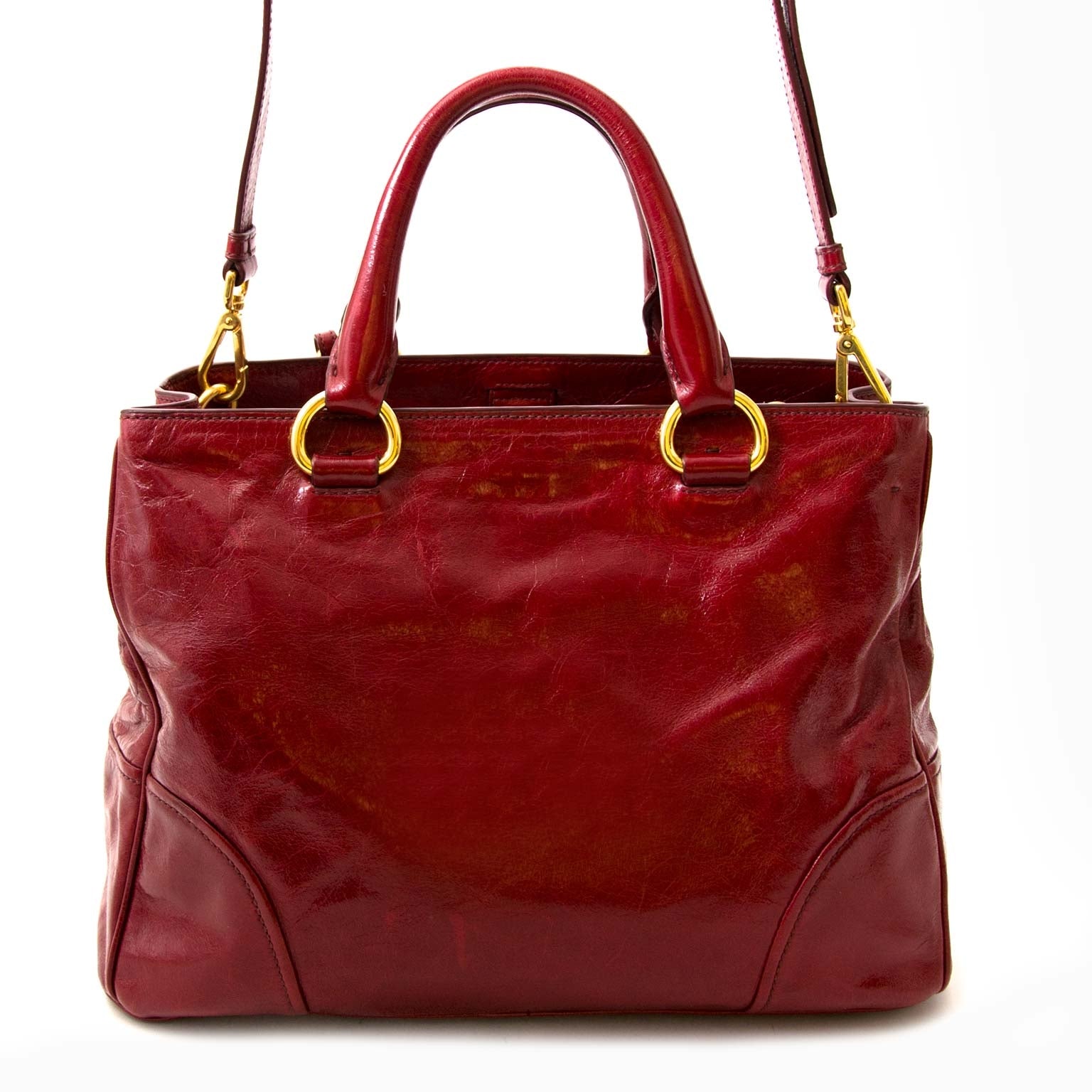 Labellov vintage fashion webshop Belgium with Prada bags