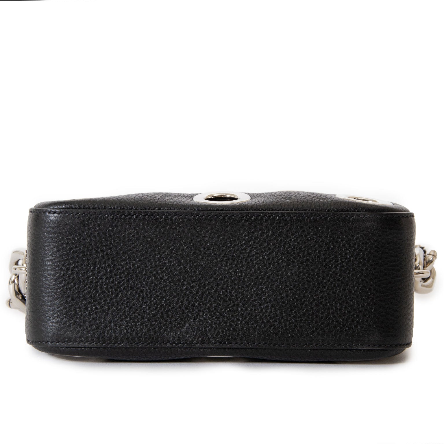 prada grommet chain vitello daino small shoulder bag now for sale at labellov vintage fashion webshop belgium