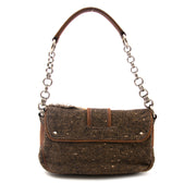 Timeless luxury for the best rates? Find the designer bag of your dreams at Labellov.