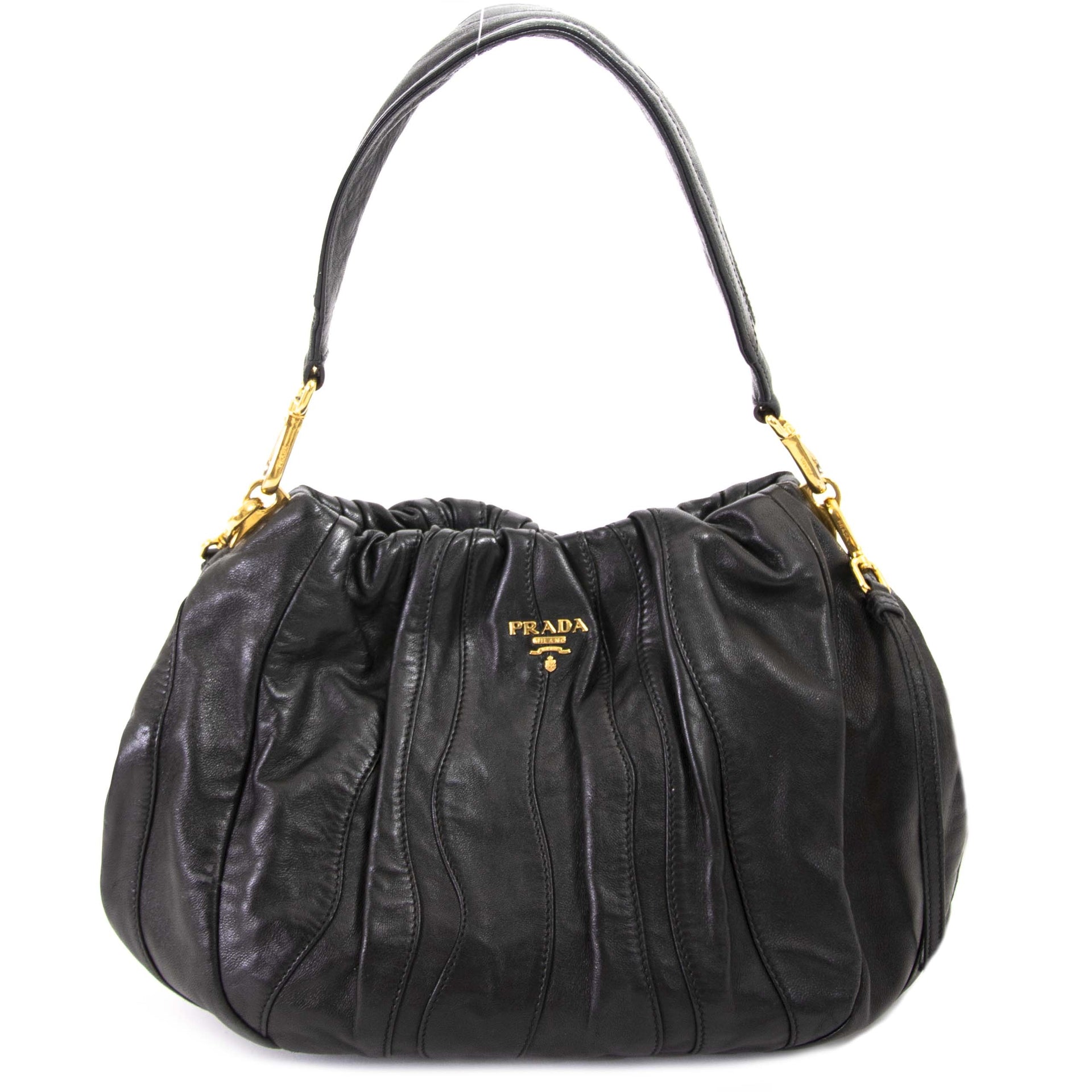 Are you looking for an authentic Prada Round Black Leather Shoulder Bag? Buy and sell at Labellov.