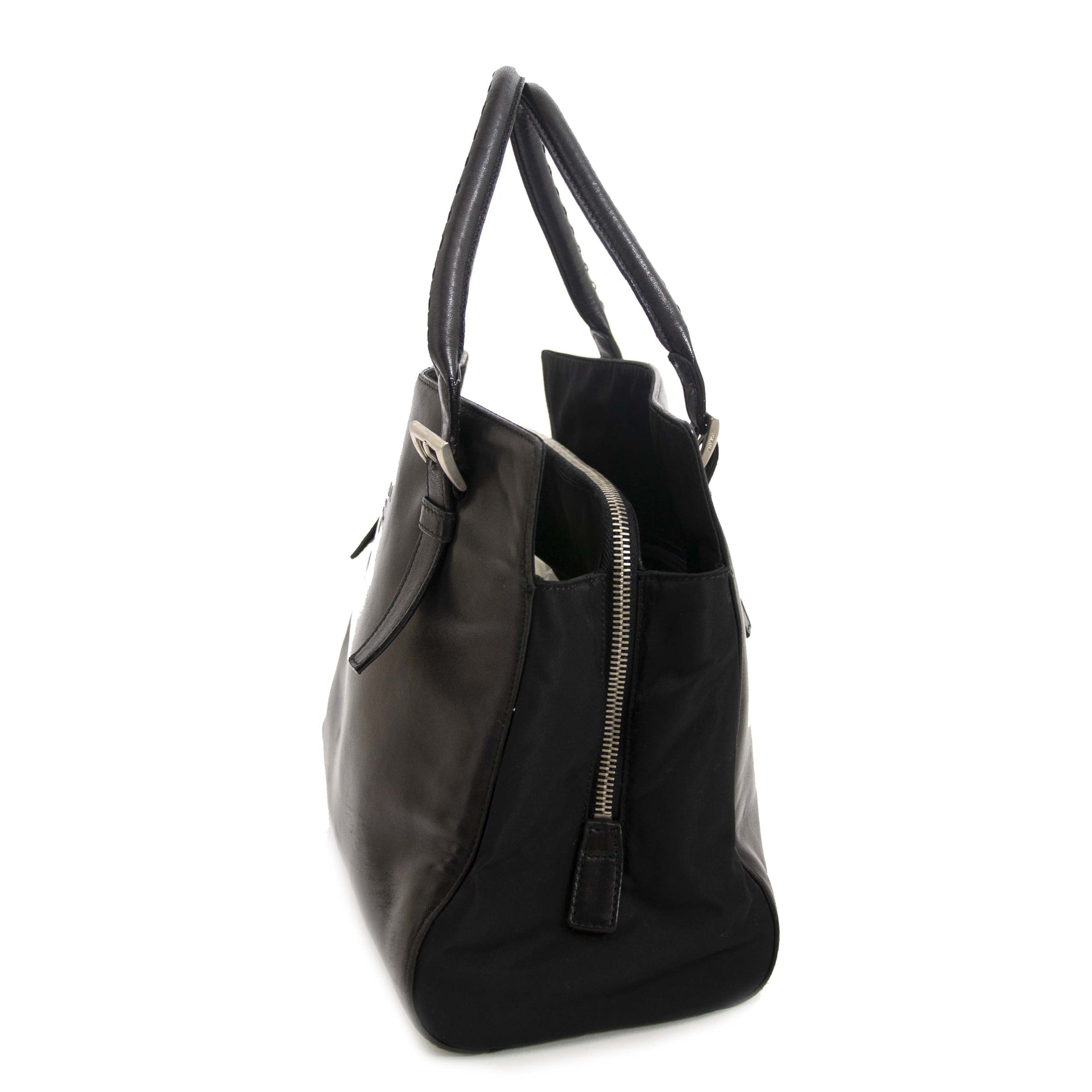 Prada Vintage Black Leather Bag now for sale at labellov vintage fashion webshop belgium