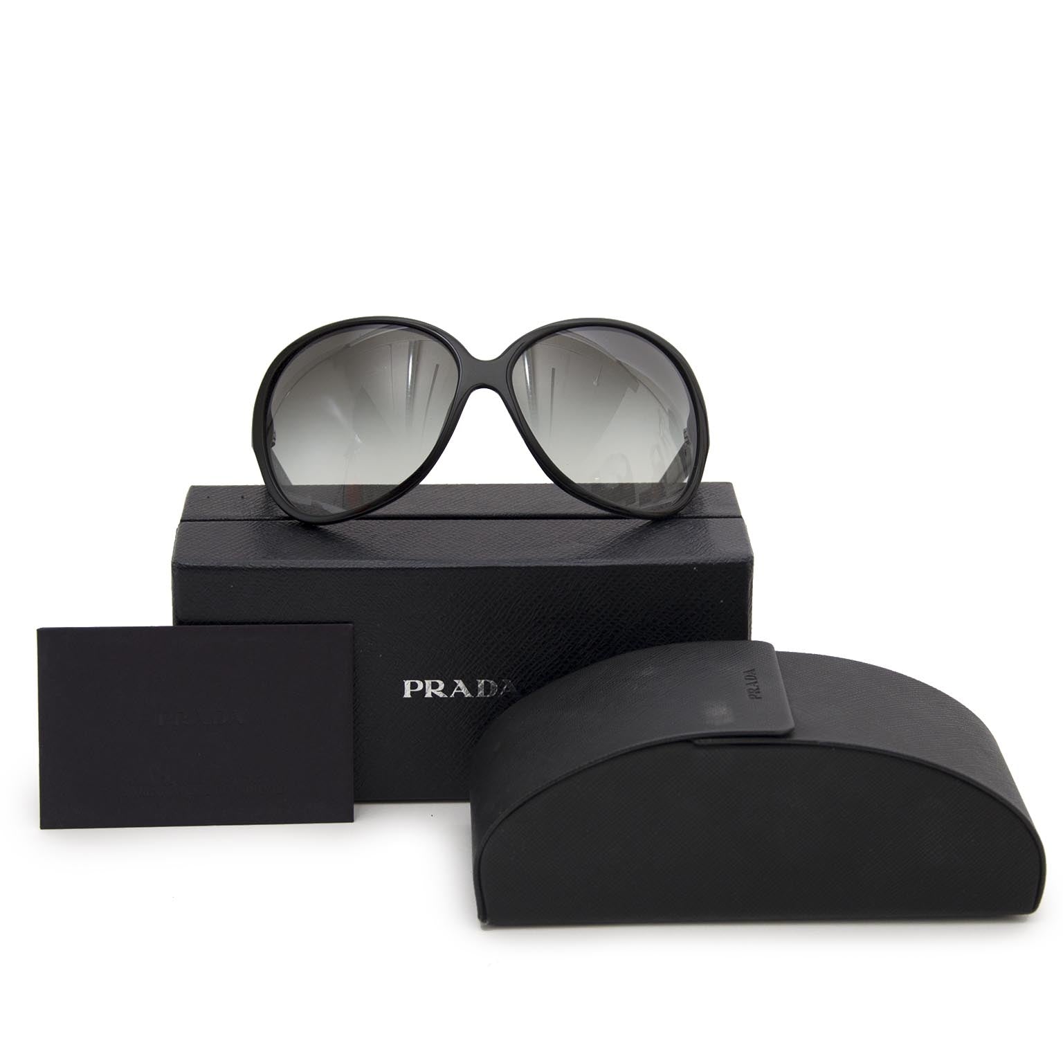 Prada black lunettes de soleil en ligne chez labellov.com pour le meilleur prix