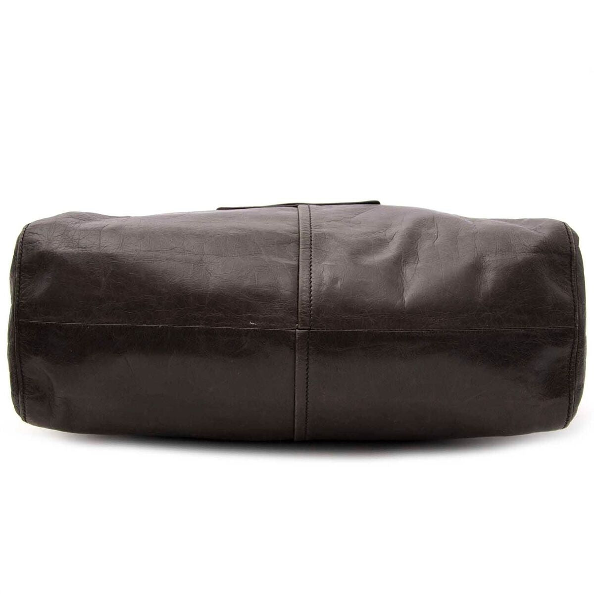 Compra una cartera autentica Prada en moda para el precio correcto en LabelLOV.