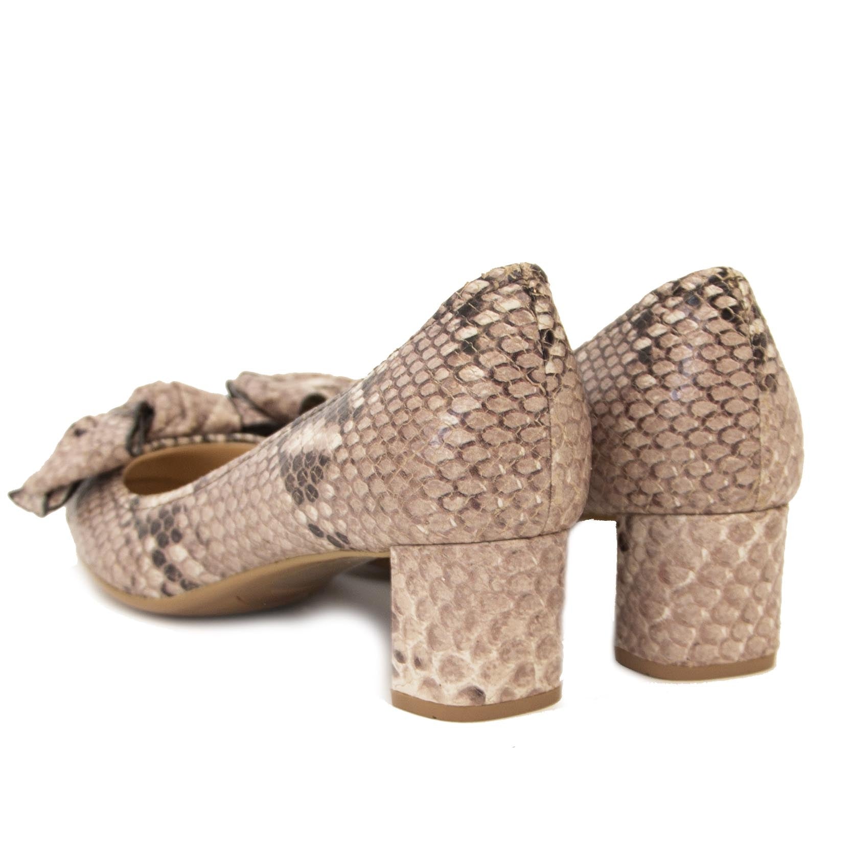 Secondhand Prada Python Bow Heels at Labellov Antwerp. Online webshop