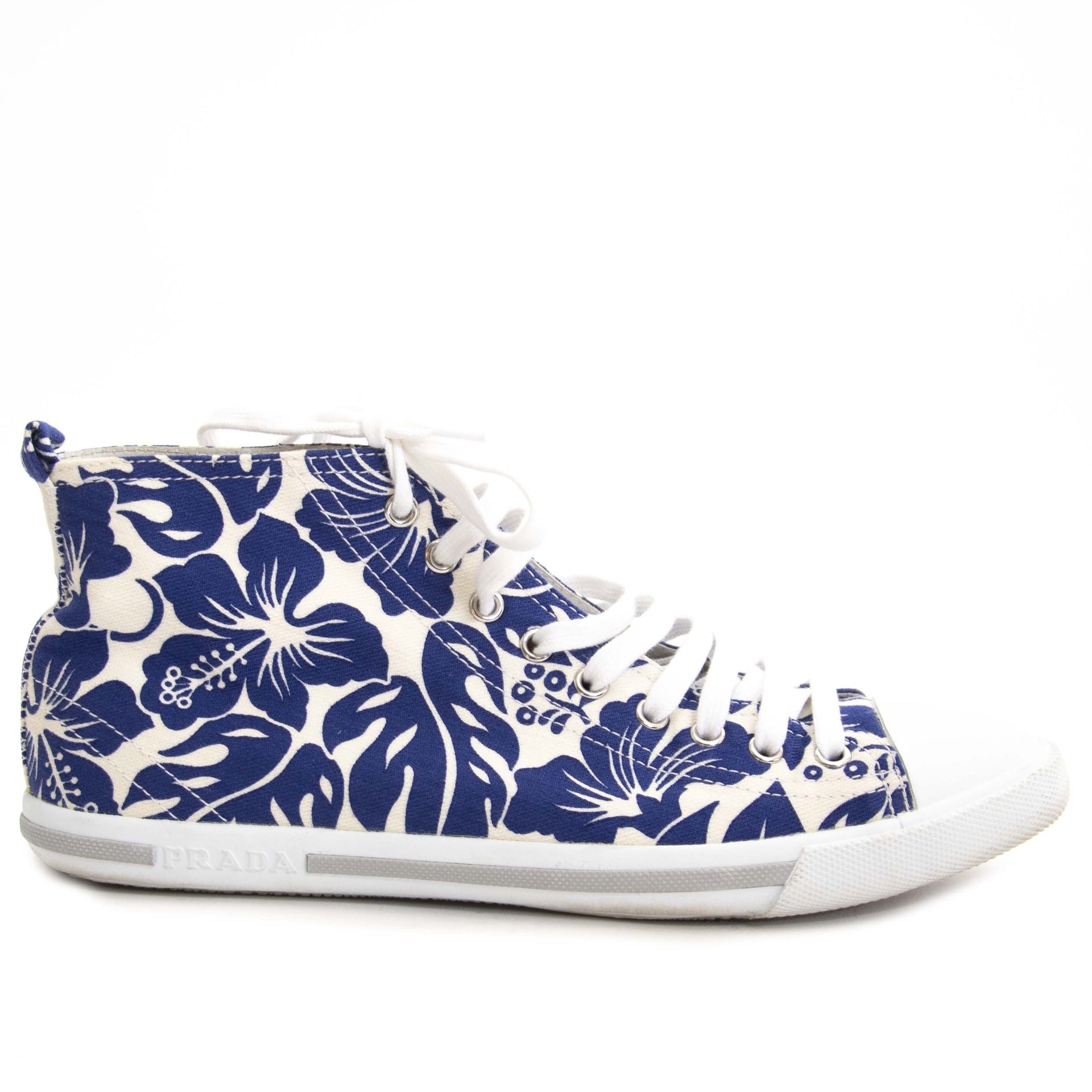 Prada White High Top Sneakers - Size 40 for the best price at Labellov secondhand luxury in antwerp