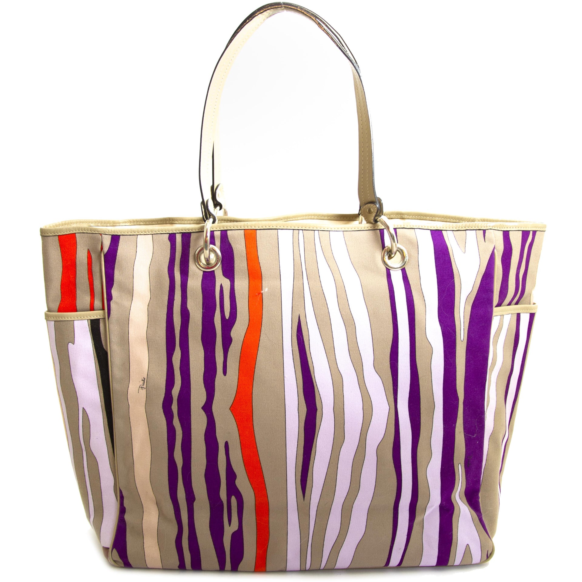 Emilio Pucci Beige Printed Tote Bag (Labellov) For the best price at LabelLov. Pour le meilleur prix à LabelLOV. Voor de beste prijs bij LabelLOV.