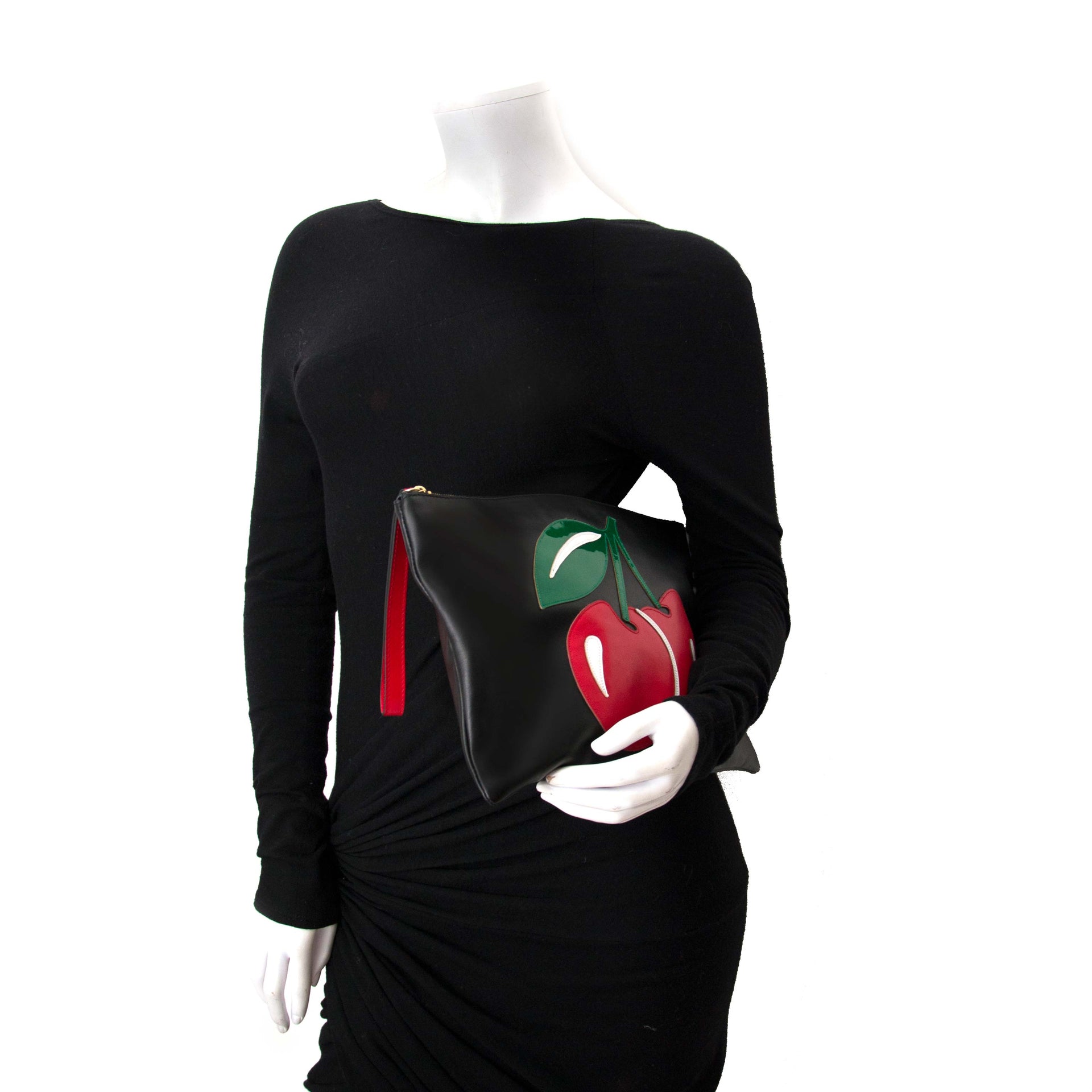 Red Valentino Cherry Clutch kopen en verkopen aan de beste prijs