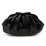 Valentino 'Red' Black Patent Clutch With Bow Buy authentic designer Valentino secondhand bags at Labellov at the best price. Safe and secure shopping. Koop tweedehands authentieke Valentino tassen bij designer webwinkel labellov.