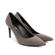 Saint Laurent Suede Court Pumps aan de beste prijs bij Labellov. Koop en verkoop uw handtassen en accessoires.