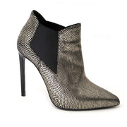 Saint Laurent Paris Leopard Print Pony Hair Ankle Booties Buy authentic designer Saint Laurent secondhand shoes boots at Labellov at the best price. Safe and secure shopping. Koop tweedehands authentieke YSL schoenen bij designer webwinkel labellov