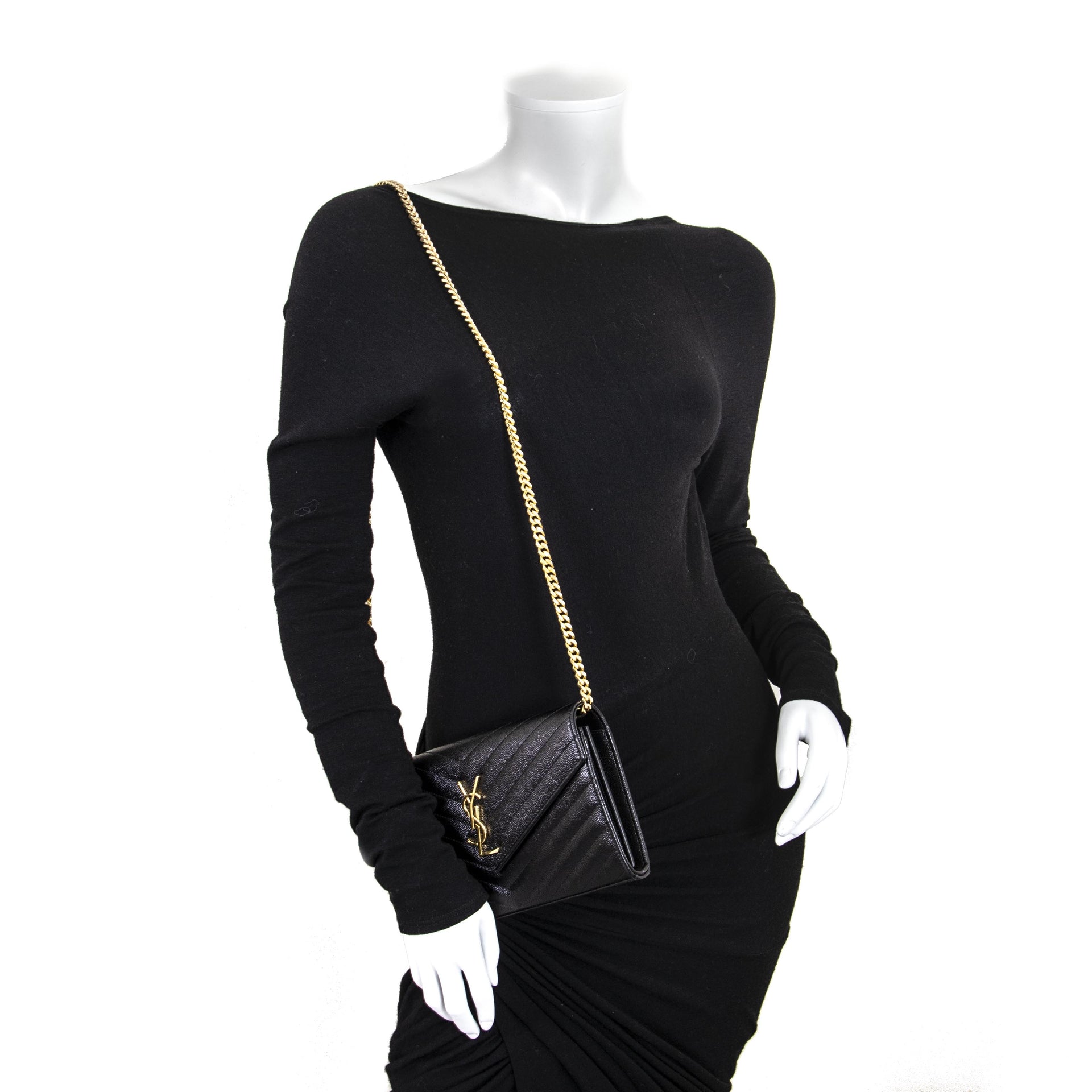 Yves Saint Laurent Black Quilted Wallet On A Chain nu te koop bij labellov vintage webshop belgië