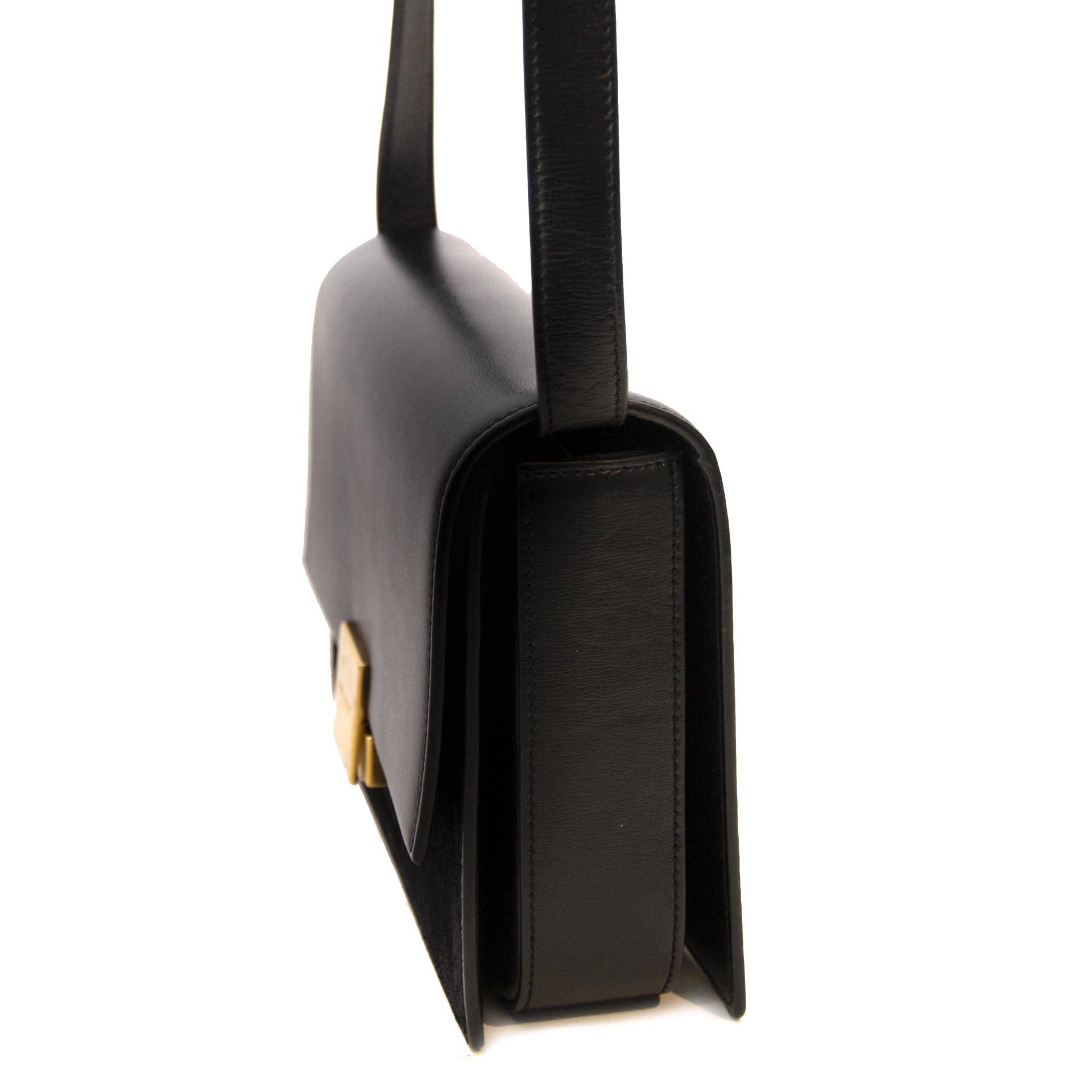Yves Saint Laurent Black Medium Bellechasse Shoulder Bag. Bellechasse tas tweedehands online bij LabelLOV met autenticiteitsbewijs. Veilige betaling.
