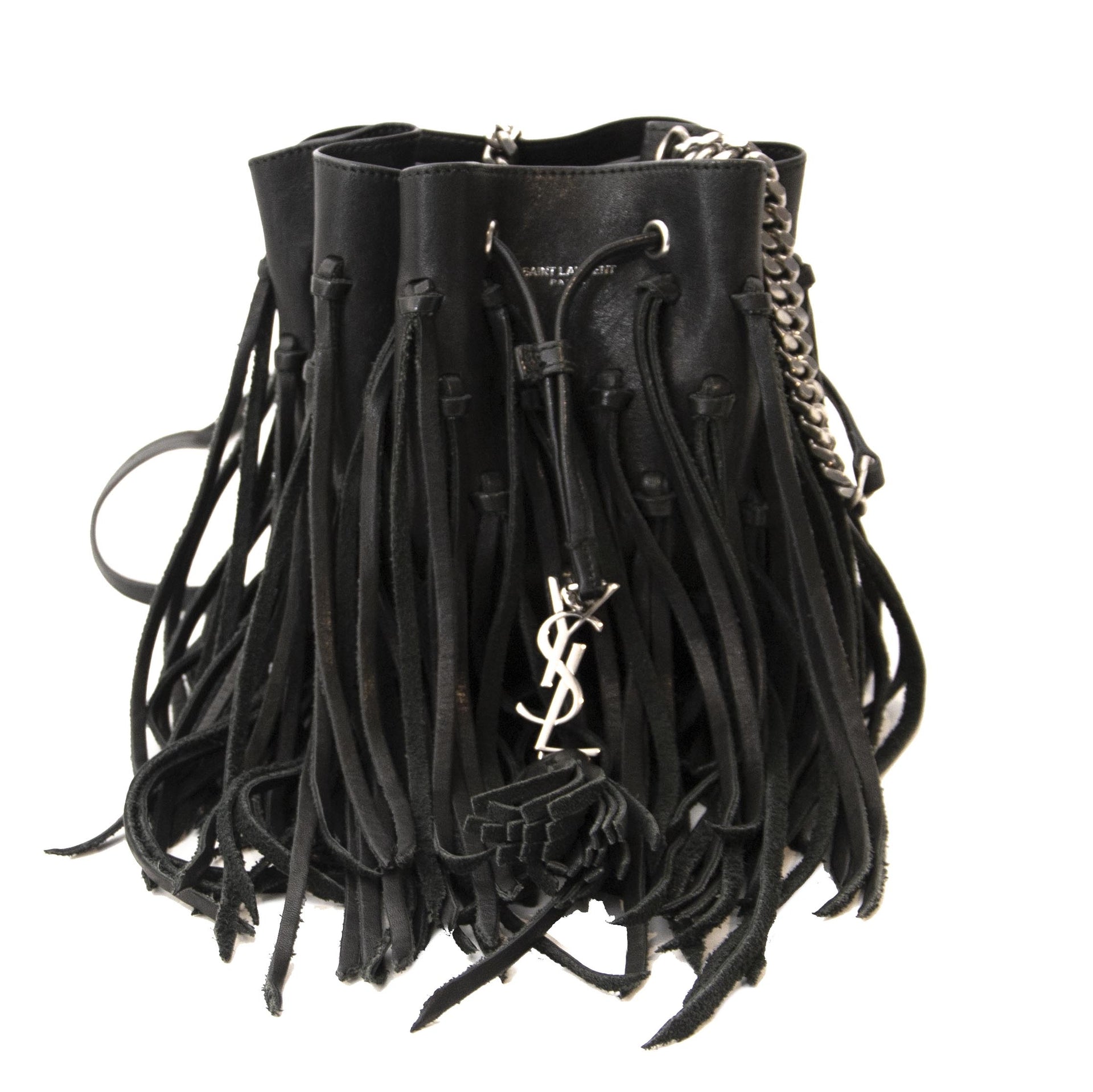 koop veilig online tegen de beste prijs Yves Saint Laurent Black Bucket Bag