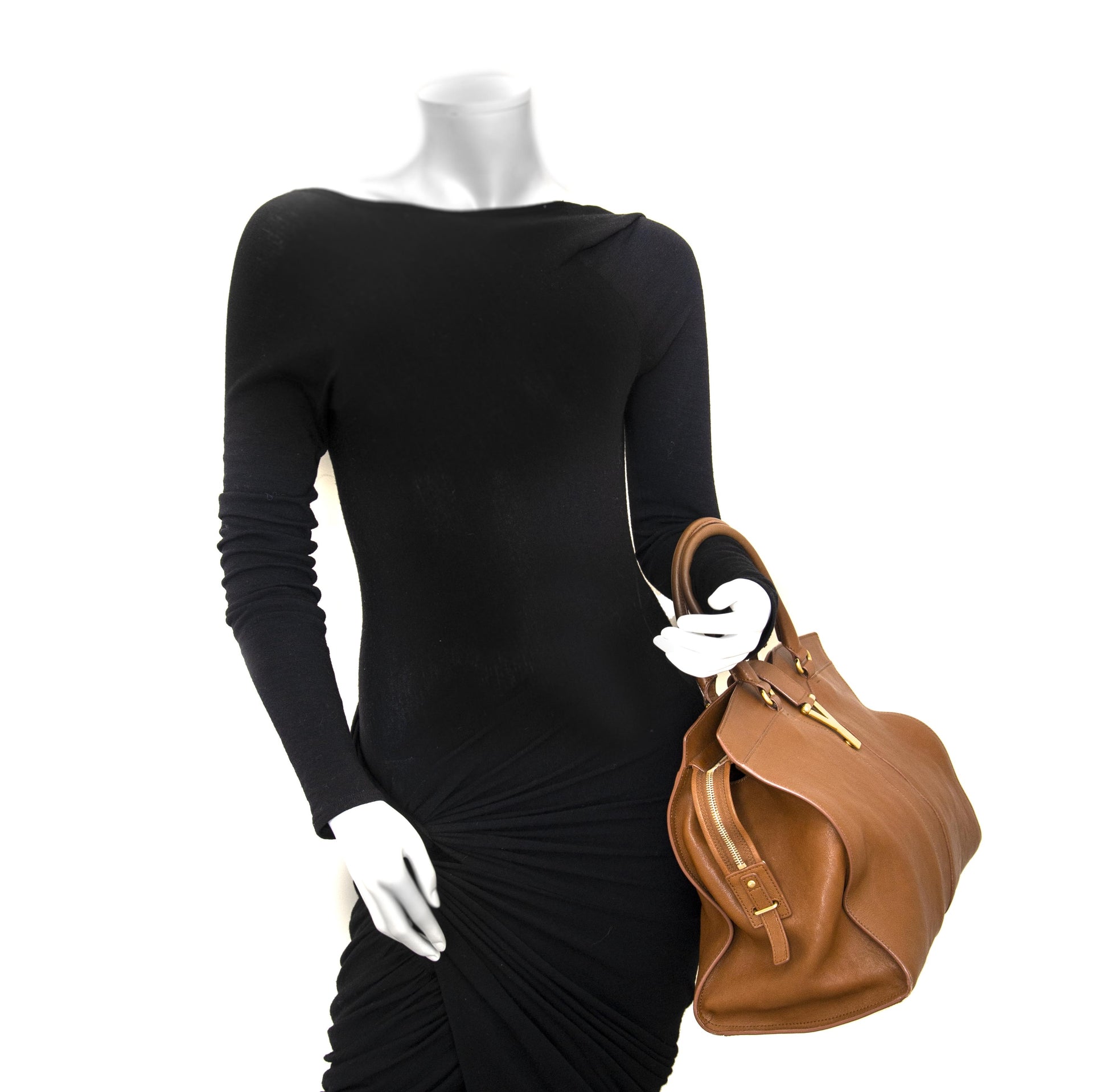 Saint Laurent Brown Cabas Y Leather Tote now for sale at labellov vintage fashion webshop belgium
