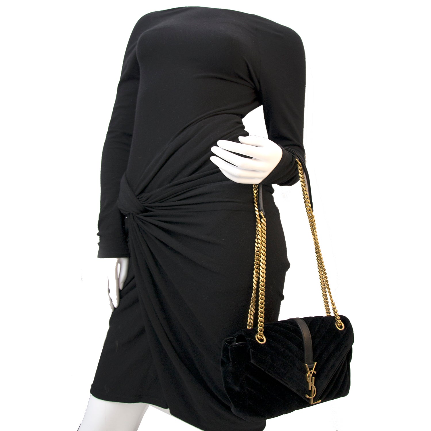 Heeft u een Saint Laurent Velvet College Bag te koop? Kom langs bij Labellov en krijg de beste prijs.