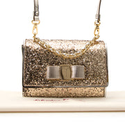 Acheter Salvatore Ferragamo Gold 'Ginny' Clutch en ligne chez Labellov.com