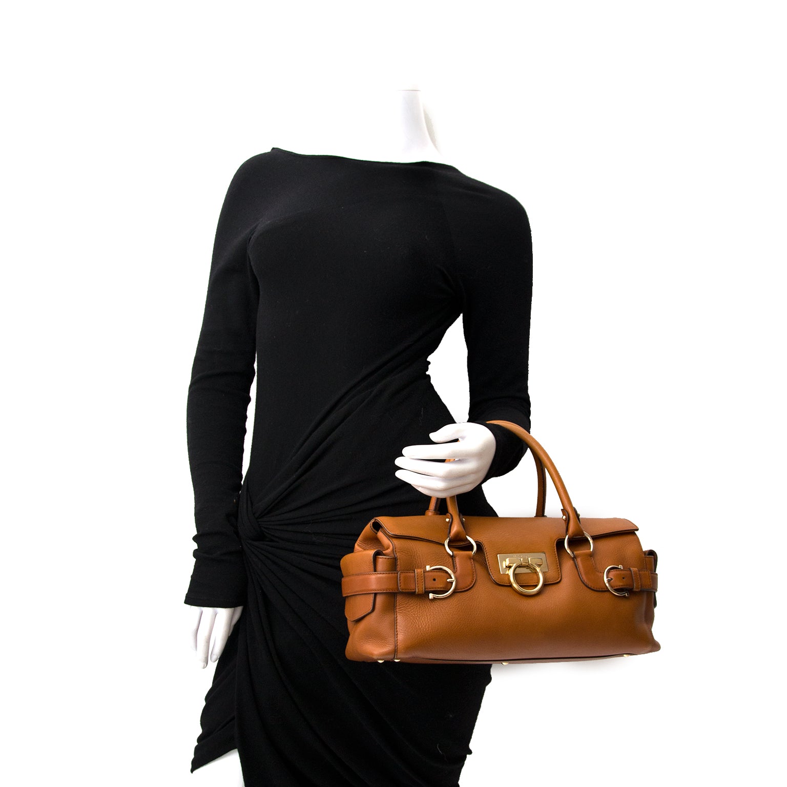 koop veilig online aan de beste prijs Salvatore Ferragamo Sofia Cognac Handbag