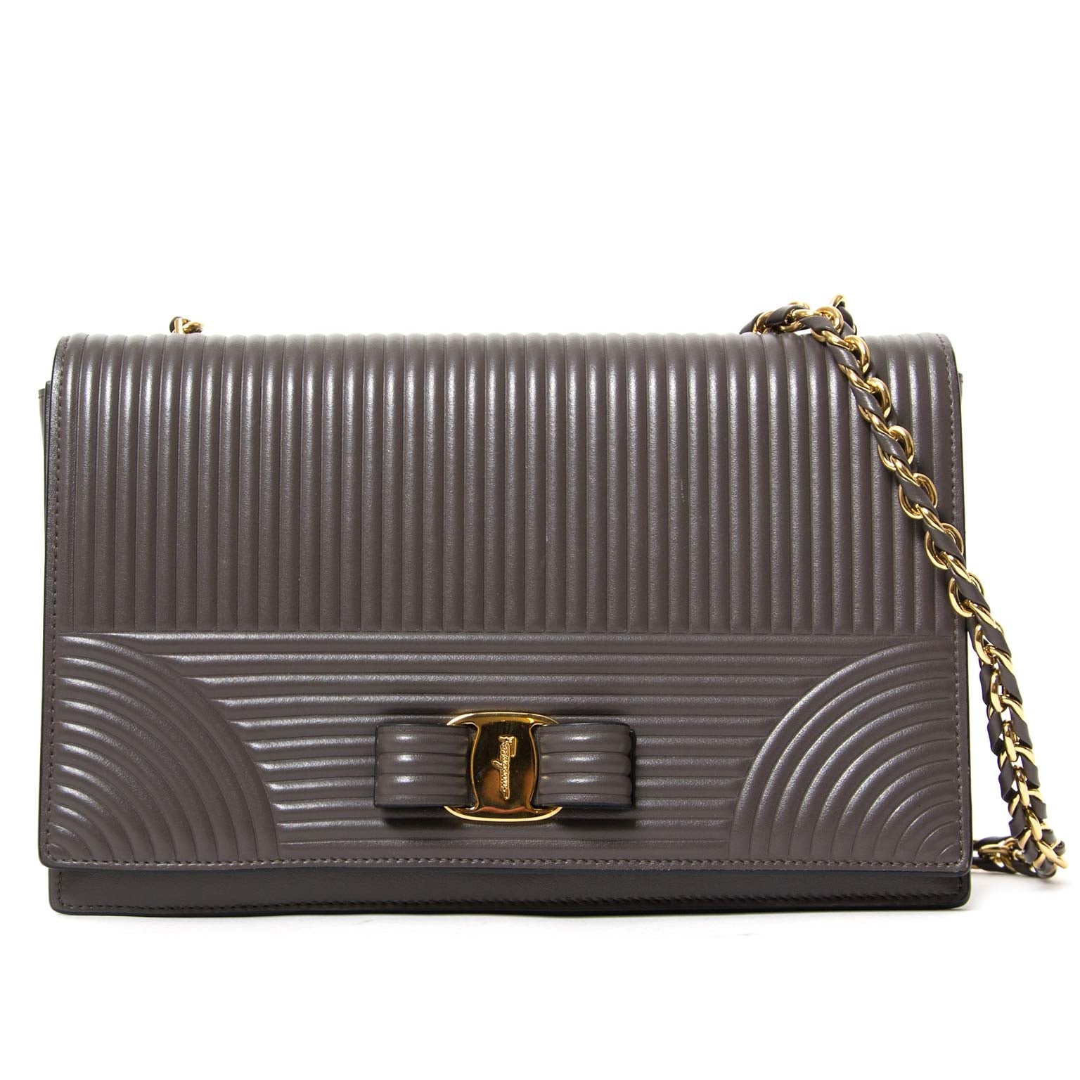 koop Salvatore Ferragamo Grey Leather Ginny Crossbody Bag bij labellov aan de beste prijs
