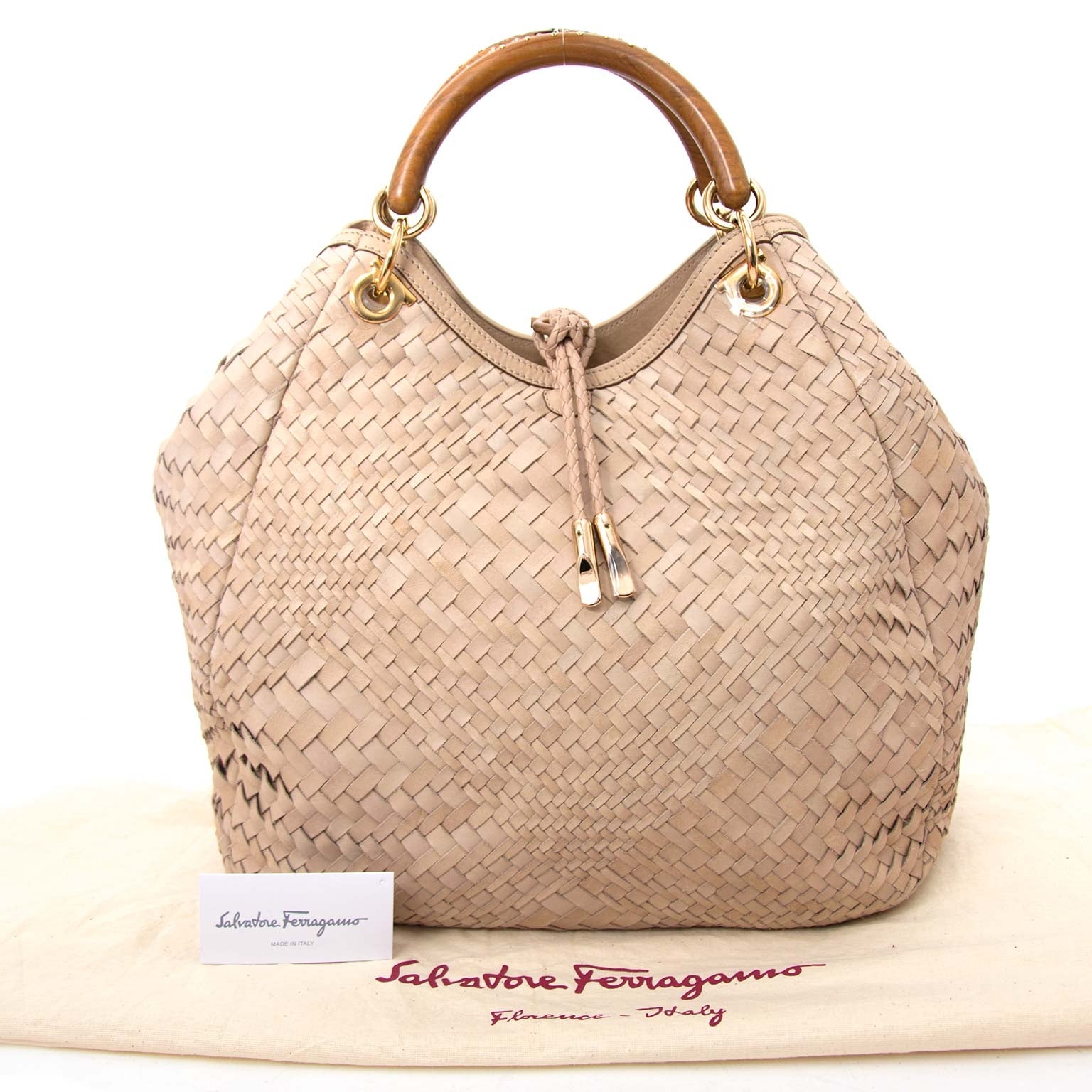 Salvatore Ferragamo Ceyla Braided Beige Leather Bag acheter en ligne pour le meilleur prix