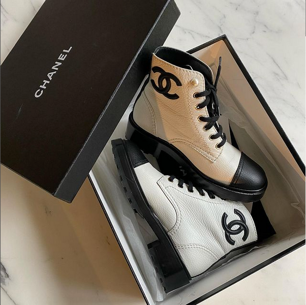 Bottes de combat Chanel noires et blanches - taille 36.5