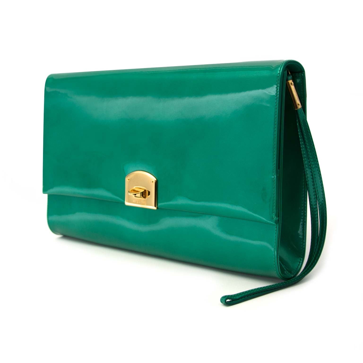koop veilig online tegen de beste prijs jou tweedehands Sergio Rossi Green Patent XL Clutch