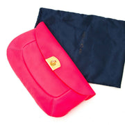 Compra une cartera Sergio Rossi clutch muy en moda para el precio correcto en LabelLOV.