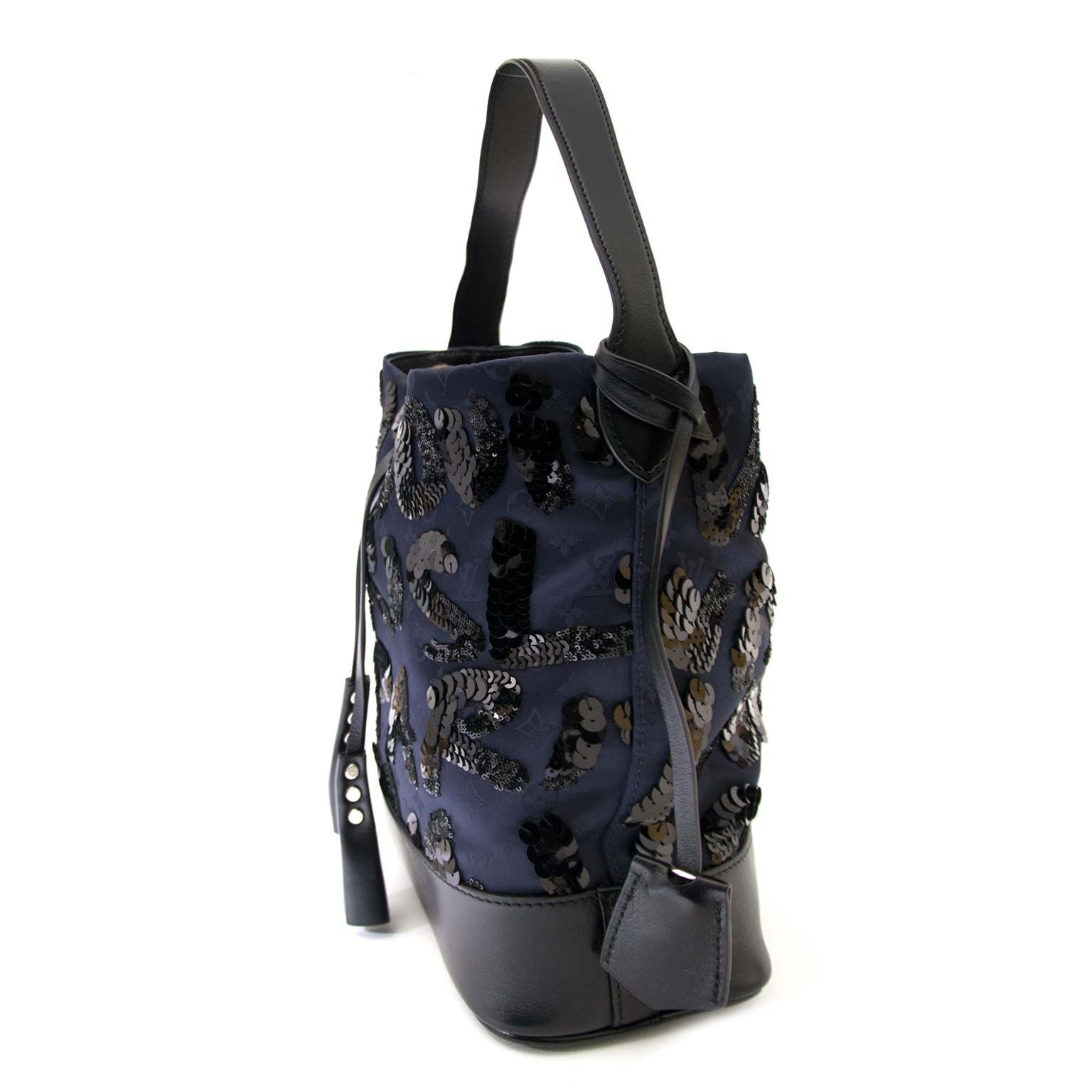 achetez Louis Vuitton Spotlight Monogram Graffiti Dark Blue GM Sequin By Stephen Sprouse sur labellov