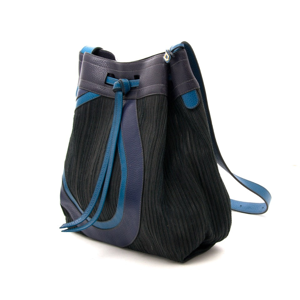 Looking for a designer bag? We buy and sell your items!