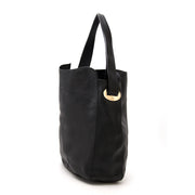 Vintage Tod's black shoulder bag for the best price at Labellov webshop. Safe and secure online shopping with 100% authenticity. Vintage Tod's noir sac à epaule pour le meilleur prix.