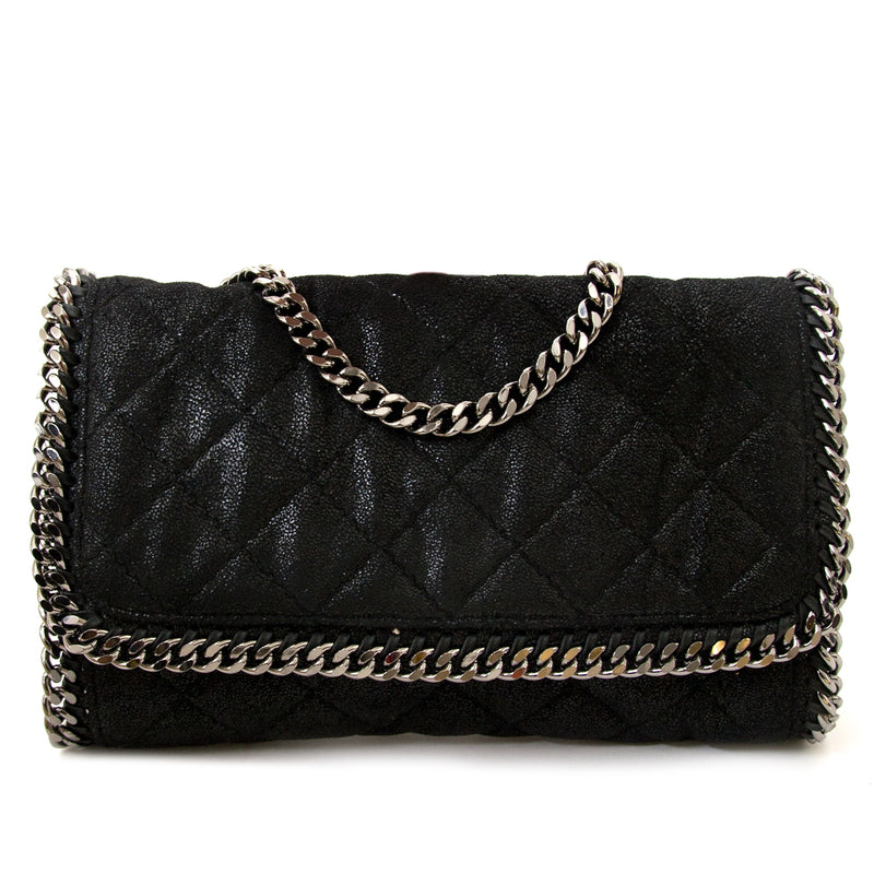 Koop uw authentieke Stella McCartney Black 'Falabella' Quilted Chain Bag for the best price