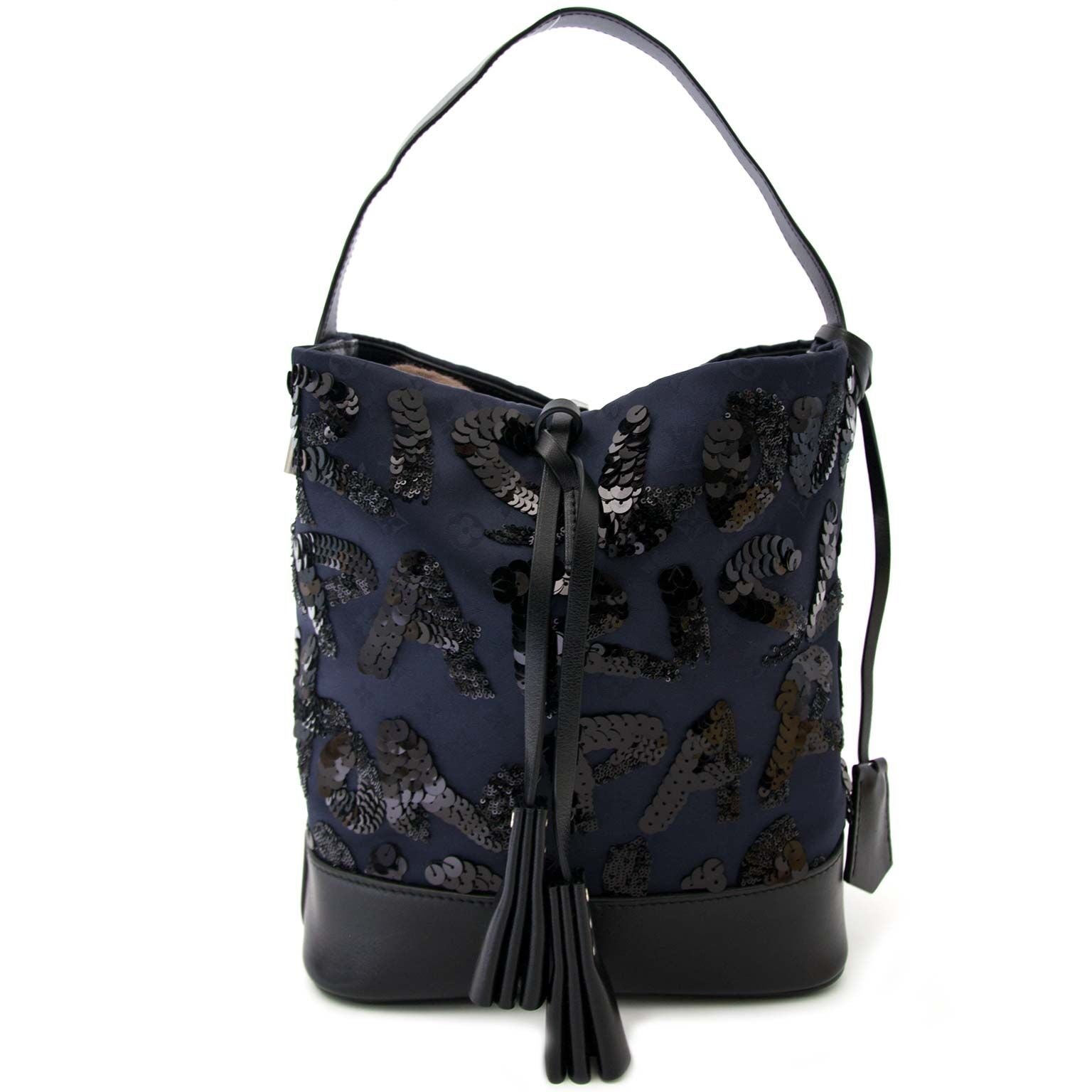 koop tweedehands Louis Vuitton Spotlight Monogram Graffiti Dark Blue GM Sequin By Stephen Sprouse bij labellov