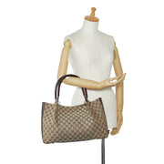 Shop safe online at Labellov in Antwerp, Brussel and Knokke this 100% authentic second hand Gucci Monogram Canvas Shoulder Bag