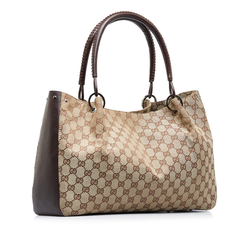Shop safe online at Labellov in Antwerp, Brussel and Knokke this 100% authentic second hand Gucci Monogram Canvas Shoulder Bag