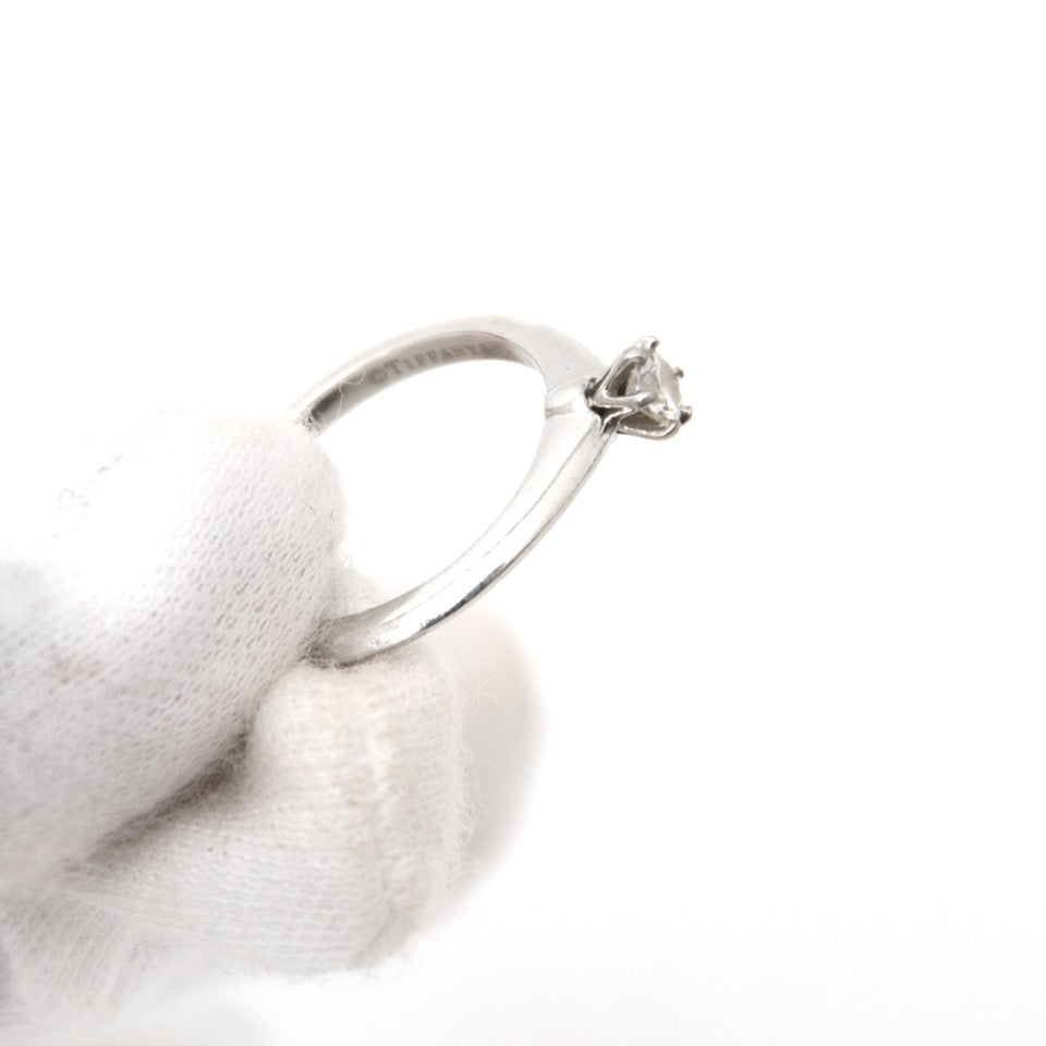Shop safe and secure Tiffany & Co Brilliant Ring at the right price at Labellov.com