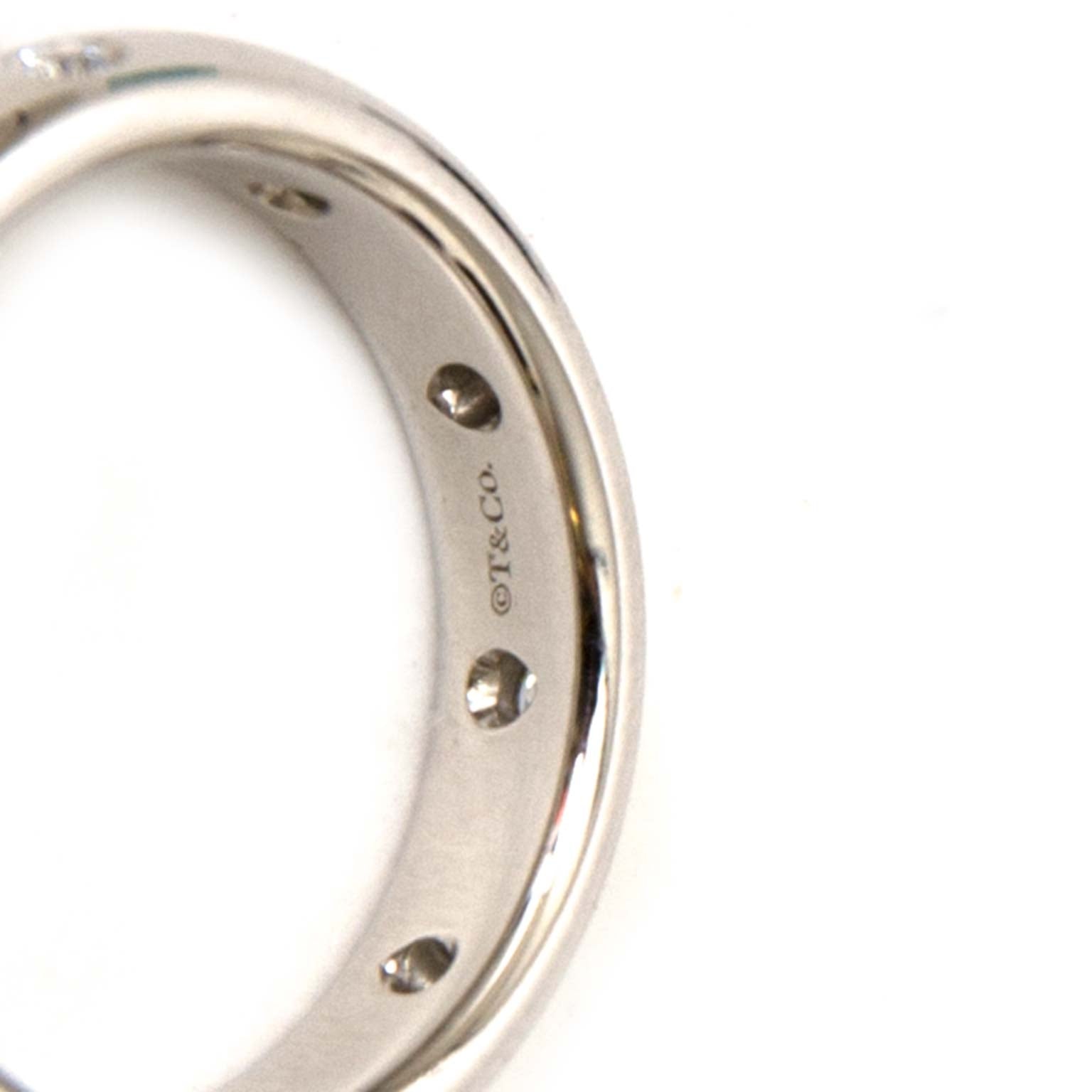 labellov vintage fashion webshop with tiffany & co jewelry and rings