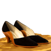 Buy authentic secondhand Salvatore Farragamo pumps at Labellov vintage webshop for the lowest price