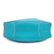koop een tweedehands Tod's Turquoise Shoulder Bag bij Labellov