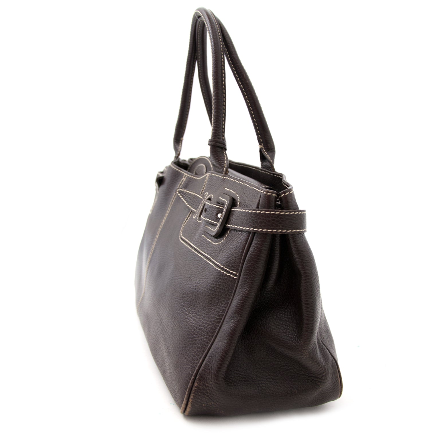 Buy and sell your preloved designer bags for the best rates online at Labellov luxury