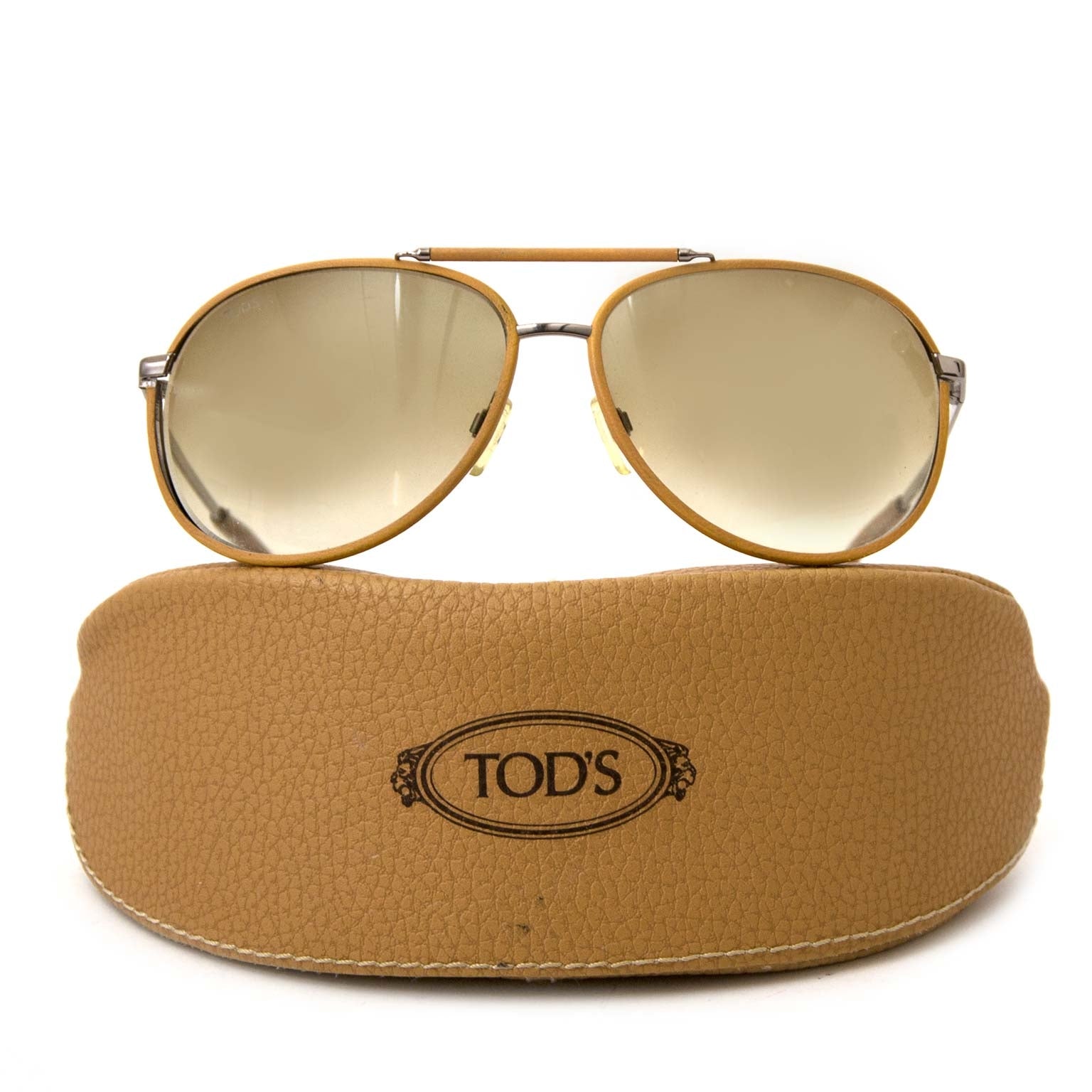 acheter en ligne seconde main Tod's Camel Aviator Sunglasses