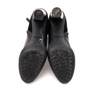 Authentieke Tod's Black combi ankle boots voor de juiste prijs bij LabelLOV vintage webshop. Veilig online winkelen. Luxe, vintage, mode. Antwerpen, België.