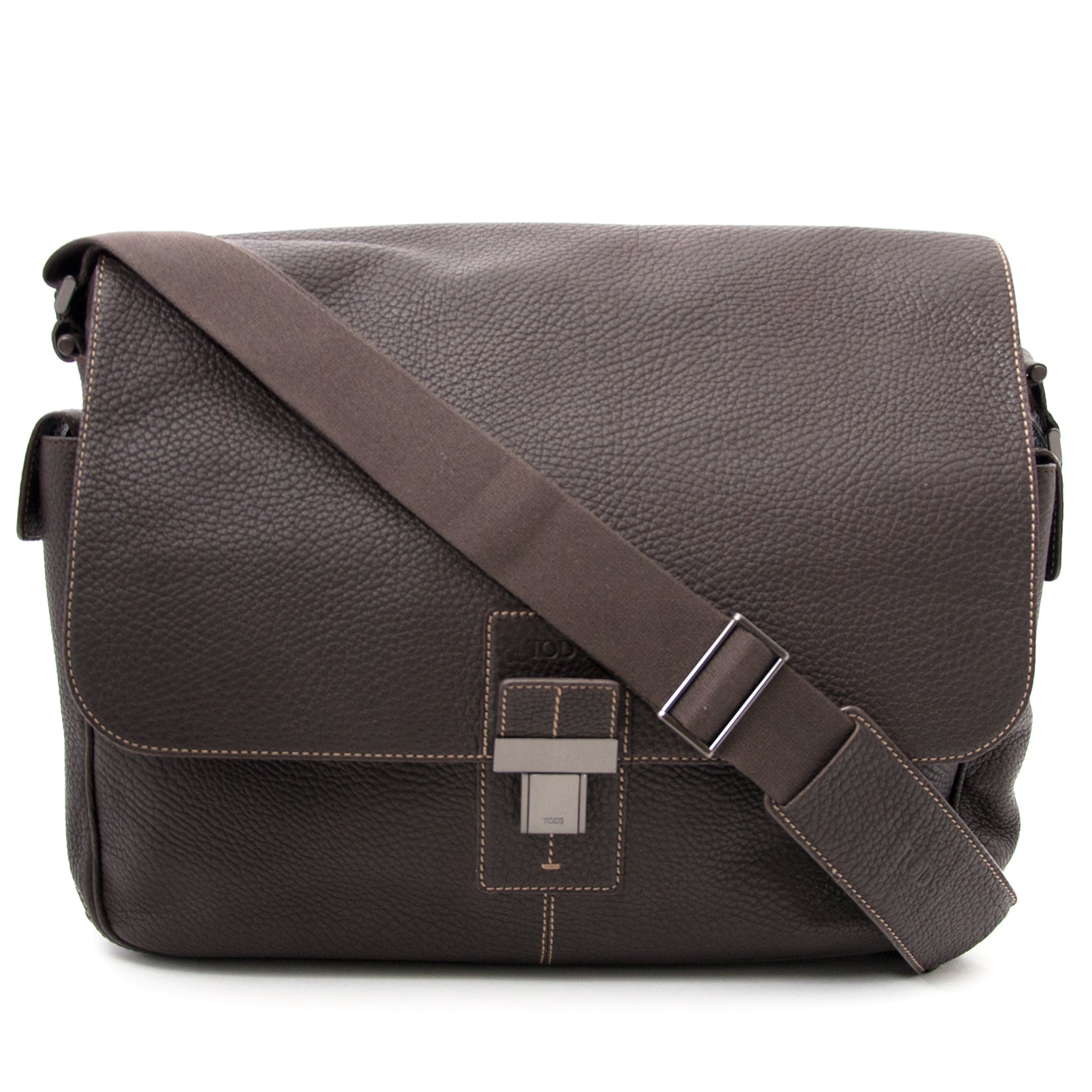 Koop uw authentieke Tod's Brown Leather Messenger Bag aan de beste prijs enkel en alleen bij Labellov